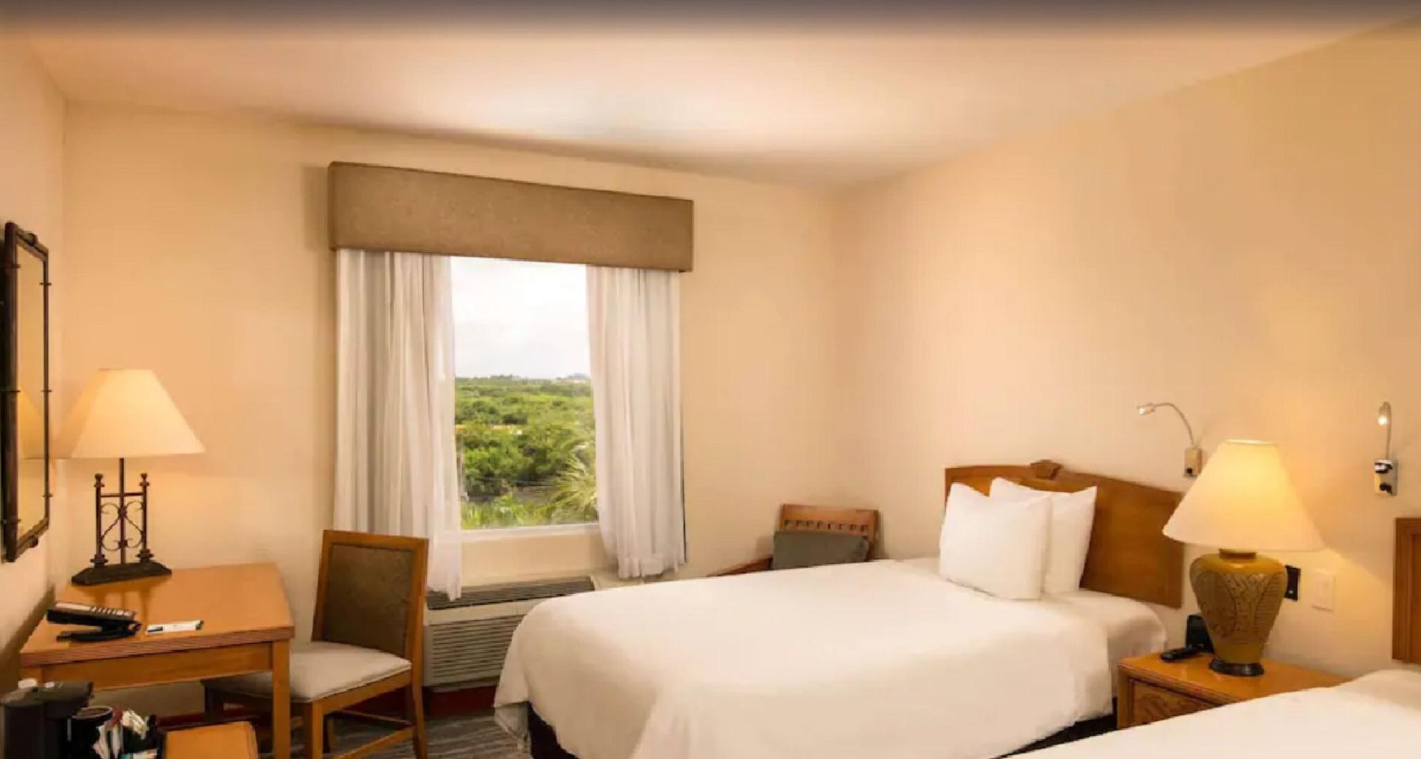 Four Points By Sheraton Santo Domingo La Caleta Eksteriør billede