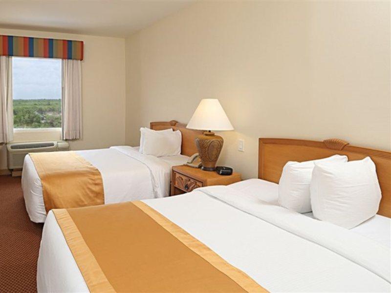 Four Points By Sheraton Santo Domingo La Caleta Eksteriør billede